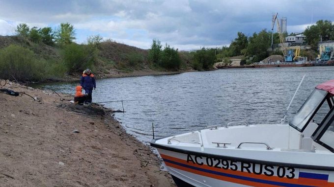 В Бурятии пожурили родителей юного рыбака