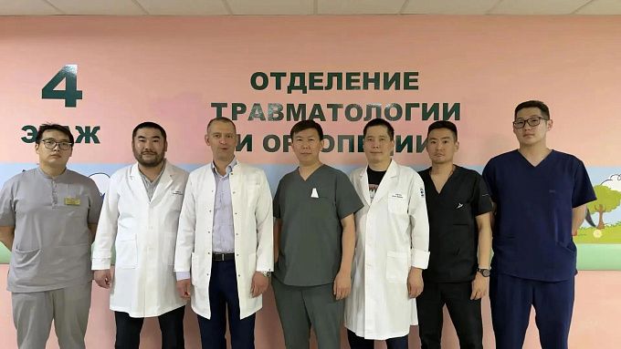 6-часовая операция спасла подростка после ДТП в Бурятии