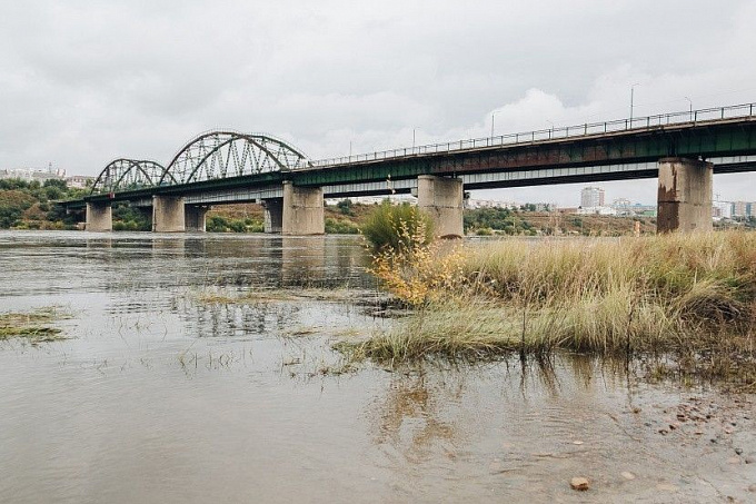 В Бурятии уровень воды в Селенге продолжает падать