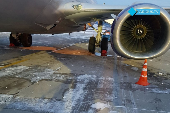 Из-за неисправности самолета на сутки задержали рейс в аэропорту Улан-Удэ