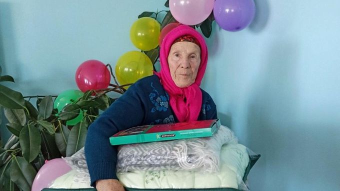 Ветеран труда отмечает 89-летие в Бурятии