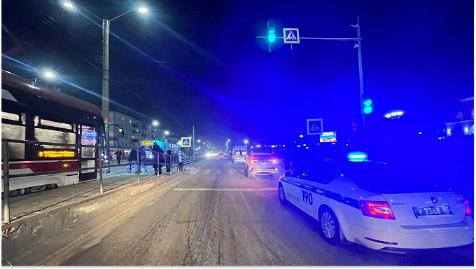 Кроссовер сбил двух человек на «зебре» в Улан-Удэ