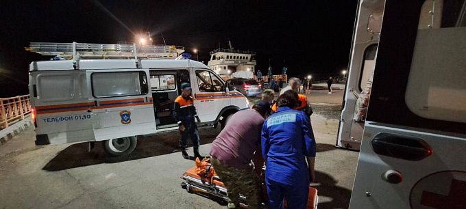 На Ольхоне спасли туристку, повредившую спину во время экскурсии