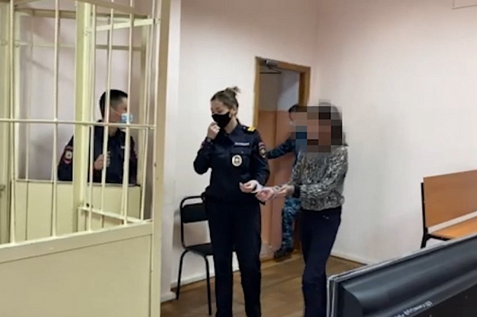 В Улан-Удэ арестовали четверых человек, жестоко избивших ребенка
