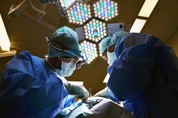 В Бурятии врачи впервые удалили редчайшую опухоль без разрезов
