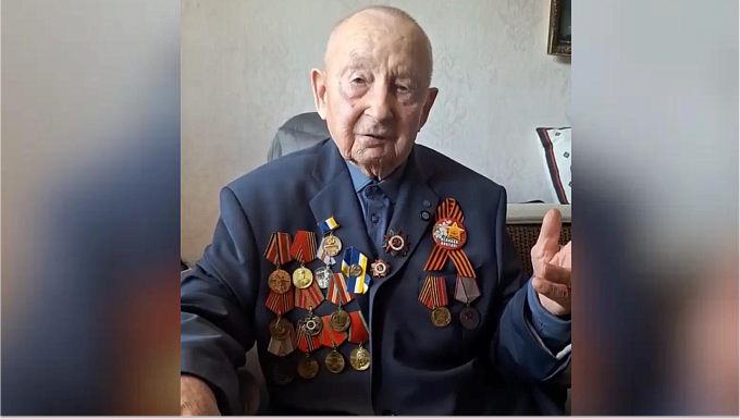 100-летний ветеран ВОВ проголосовал на выборах в Бурятии