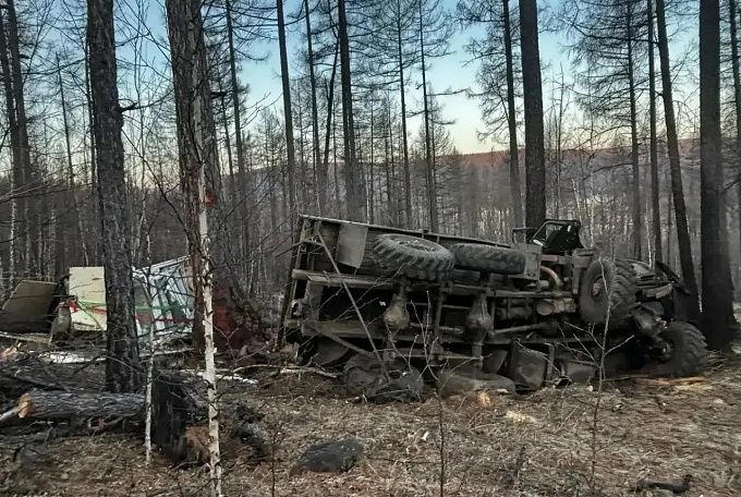 Два человека погибли в ДТП с грузовиком в Бурятии
