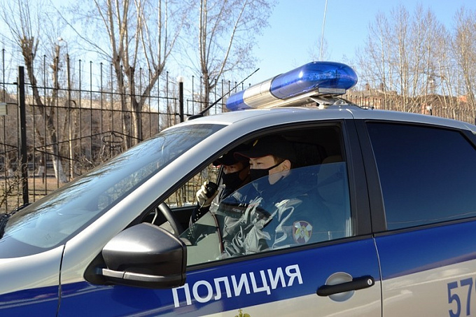 В Улан-Удэ пьяный мужчина распылил газ на медиков