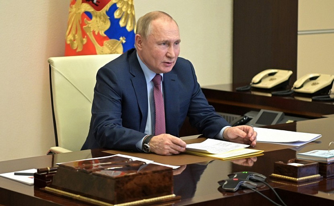 Путину доложили о проблемах колл-центров в поликлиниках Бурятии