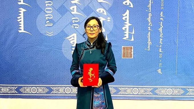 Преподаватель из Бурятии вошла в число лучших каллиграфов на международном конкурсе