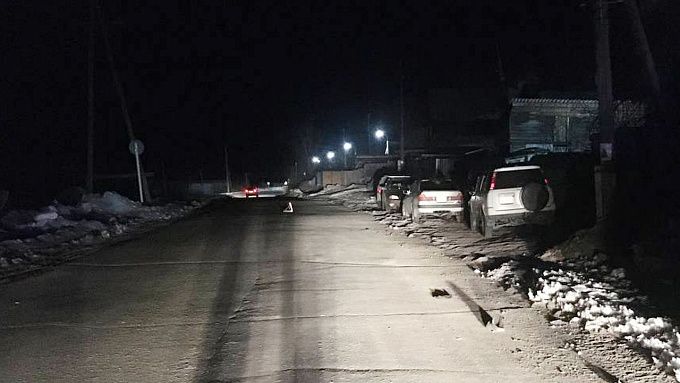 На севере Бурятии пьяный пешеход попал под колеса «Тойоты»