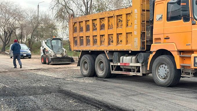 Дороги в Улан-Удэ приводят в порядок после реконструкции инженерных сетей