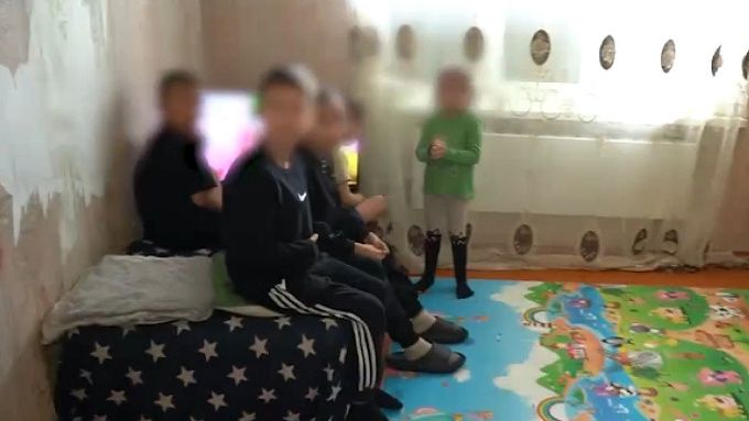 В Улан-Удэ женщина, у которой забрали восьмерых детей, получила шанс на исправление