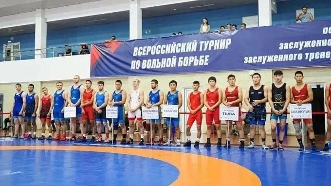 Пять медалей выиграли борцы из Бурятии на всероссийских соревнованиях