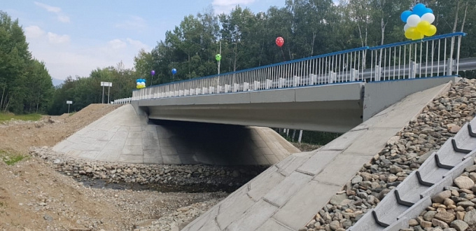 В Бурятии торжественно открыли новый 29-метровый мост 