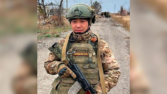 Боец из Бурятии получил медаль Суворова за отвагу 