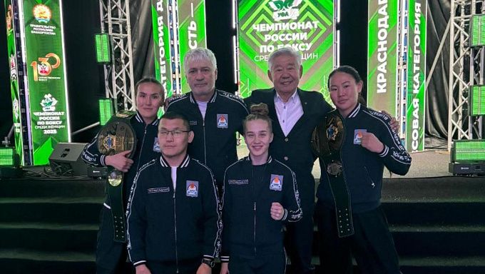 Спортсменки из Бурятии завоевали три медали на чемпионате России по боксу