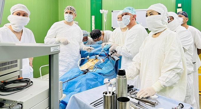 В Улан-Удэ врачи «залатали» мочеточник пациентки тканью из её же губы