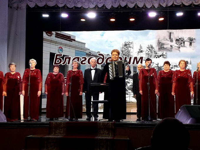 В Улан-Удэ для ветеранов авиазавода организовали концерт