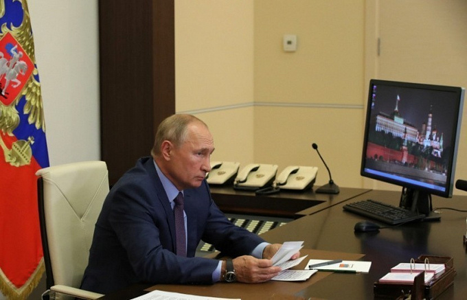 Путин пообещал привиться от коронавируса