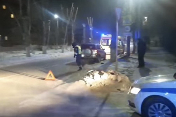 В Улан-Удэ под колеса попал подросток 