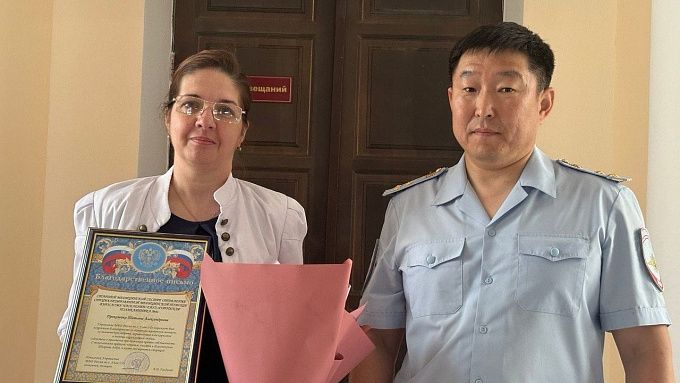 В Улан-Удэ медсестра сорвала планы мошенников