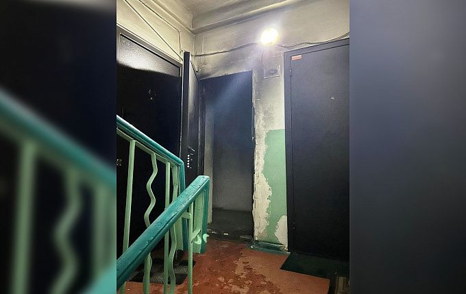 Маленьких детей спасли из горящей пятиэтажки в Улан-Удэ