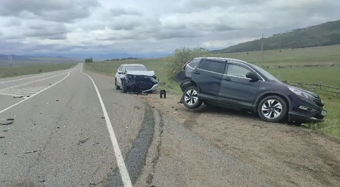Остановились, чтобы подвезти подростка. В Бурятии стали известны подробности ДТП с пострадавшими