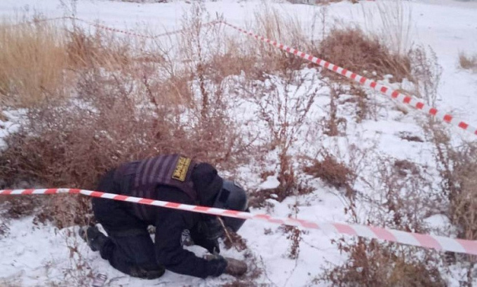Семейная пара обнаружила снаряд возле жилых домов в Улан-Удэ