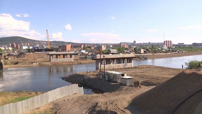 В Улан-Удэ возвели все четыре опоры третьего моста