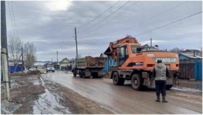 Три района Бурятии продолжают борьбу с талыми водами