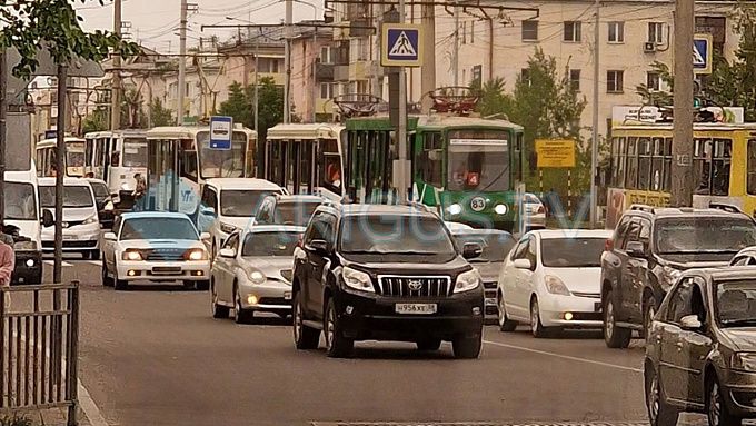 В Улан-Удэ трамваи встали в пробку из-за отключения электричества