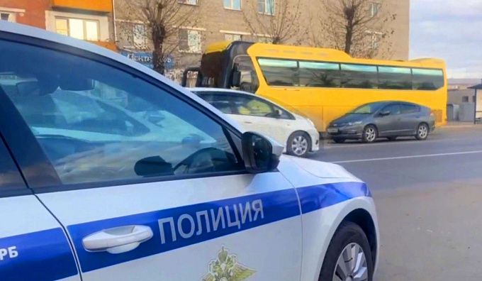 В Улан-Удэ водитель автобуса пытался дать взятку сотруднику ГИБДД