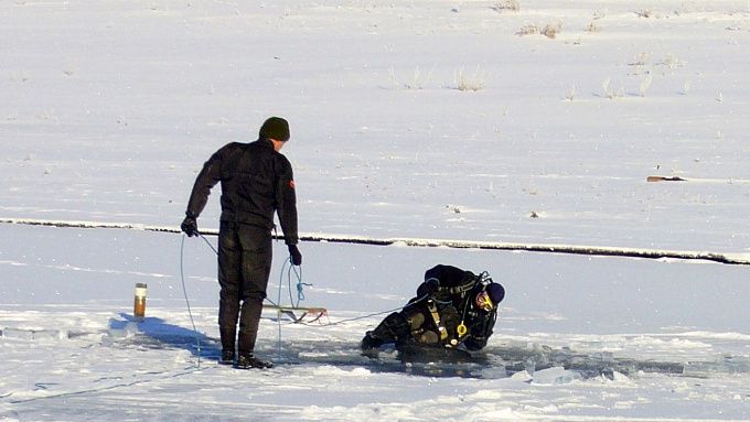 В Иркутской области двое мужчин погибли, провалившись под лед