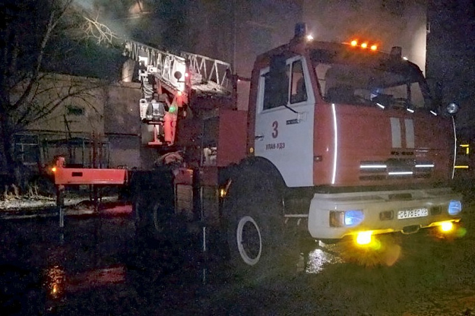 В Бурятии во время пожара эвакуировали 29 человек