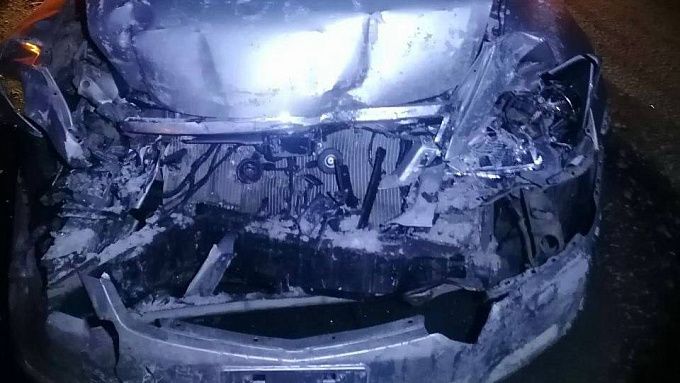 Водитель влетела в стоящий на трассе «Байкал» автомобиль