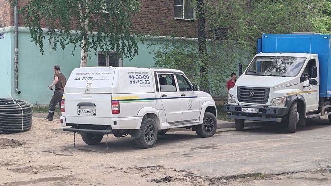 В центре Улан-Удэ продолжают устранять коммунальную аварию