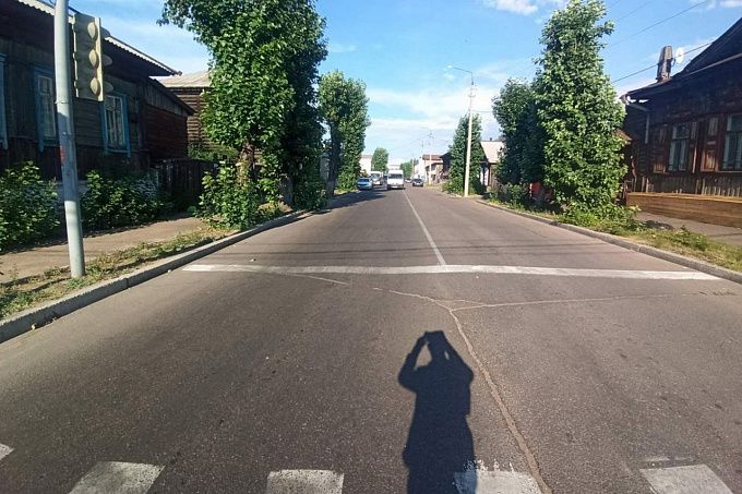 В Улан-Удэ женщина получила перелом, проехавшись в машрутке