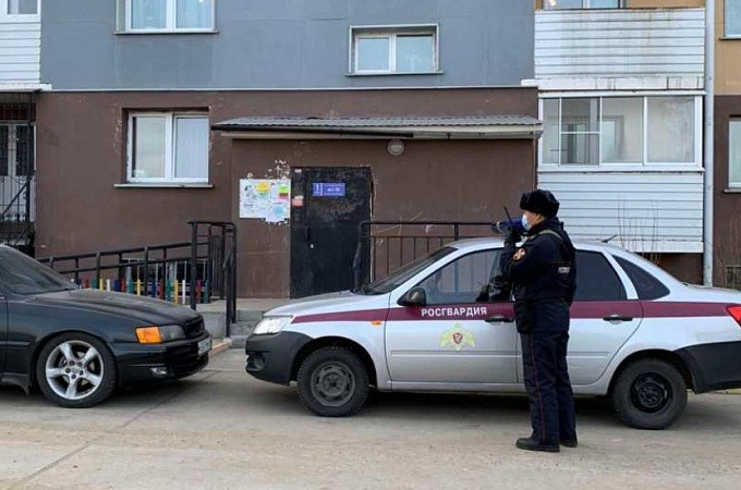 Трое неизвестных вломились в квартиру улан-удэнца и отобрали телевизор