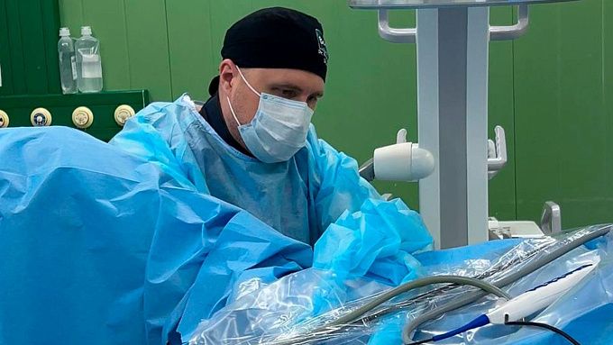Врачи экстренно удалили жительнице Бурятии крупную кисту почки