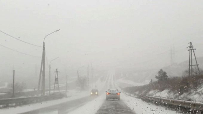 Снегопад, морозы и штормовой ветер: В Бурятию вернется зима