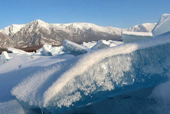 В Бурятии автомобилистов предупредили о запрете выезда на лед Байкала