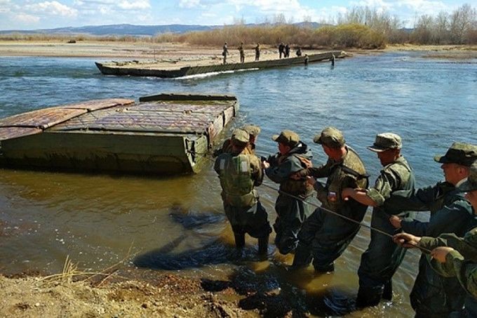В районе Бурятии военные вновь установят понтонный мост для сельчан
