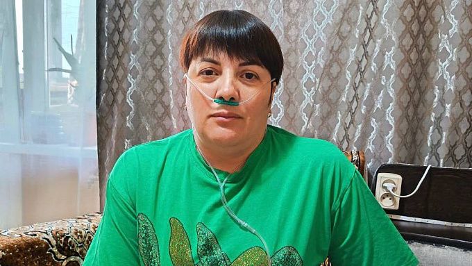 Маме троих детей из Улан-Удэ нужна помощь. Её жизнь зависит от «розетки» 