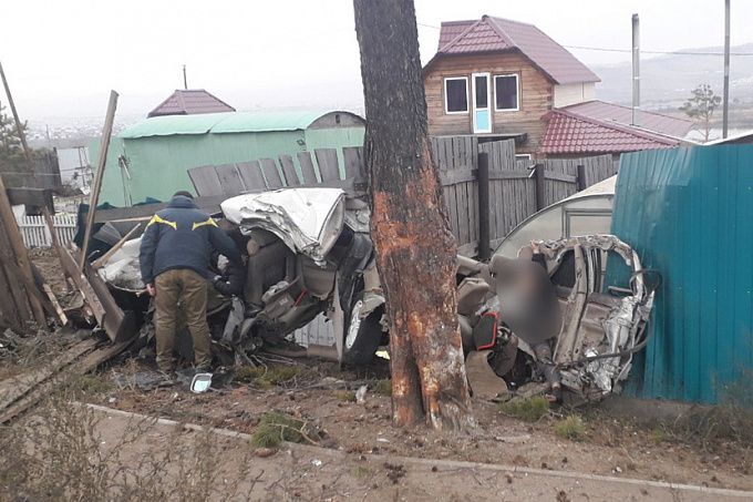 Пассажир погиб в аварии на окраине Улан-Удэ (ФОТО 18+)