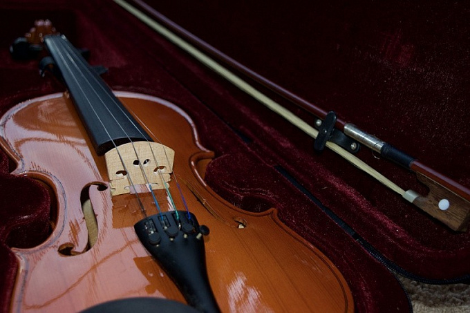 В Бурятии парень пошел на кражу из-за мечты играть на скрипке