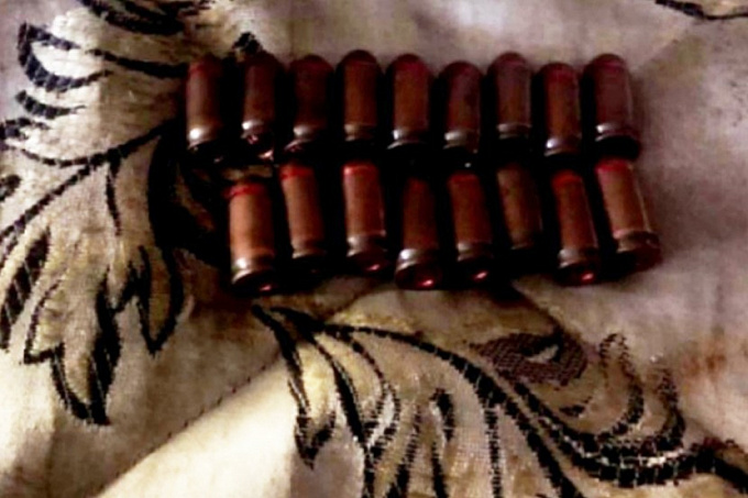 У жителя Бурятии пытались найти наркотики, а наткнулись на боеприпасы