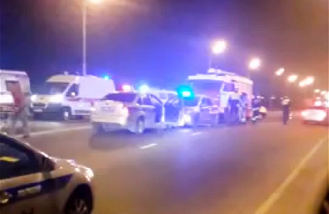 В Иркутске 9 полицейских попали под колеса пьяного водителя