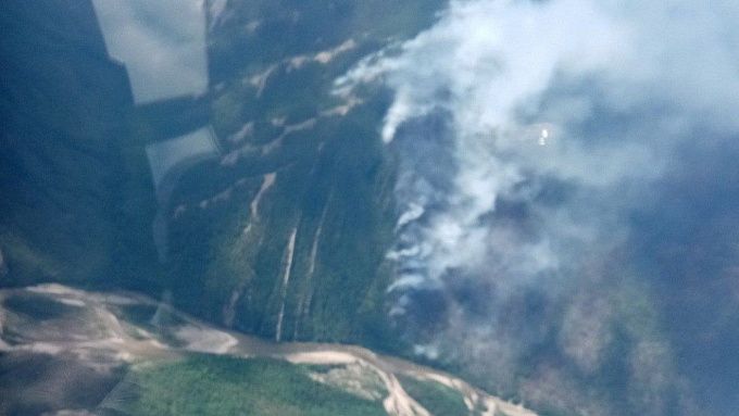 Более 400 человек сражаются с лесными пожарами в Бурятии