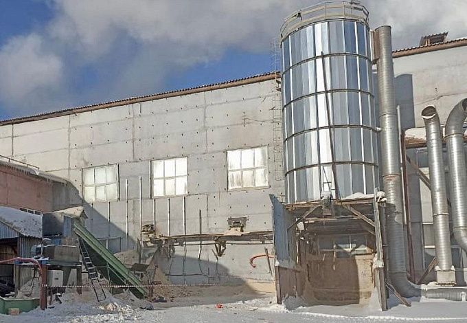 В Иркутской области рабочий угодил в измельчитель древесины 